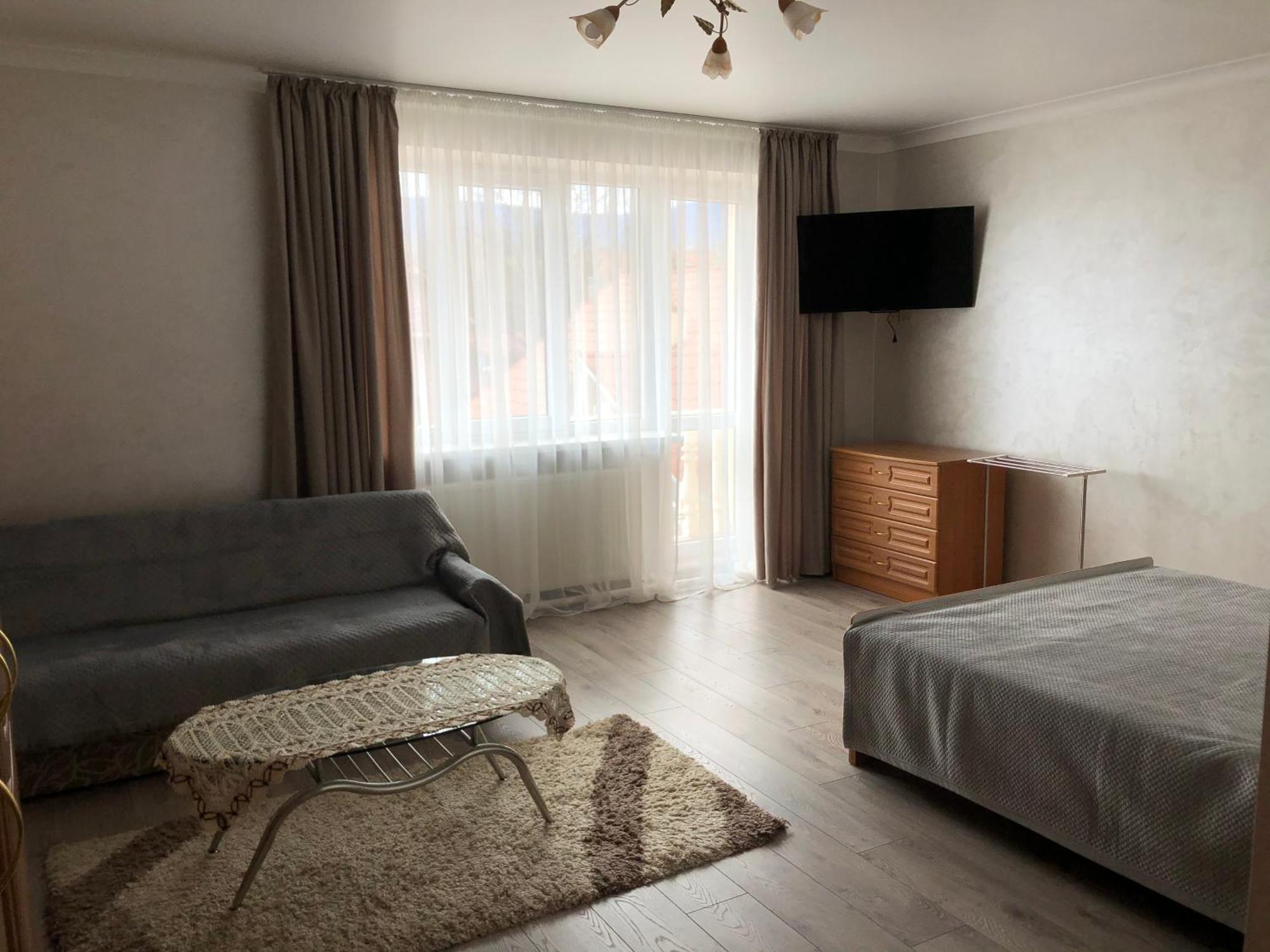 Hotel У Оксани à Solochyn Extérieur photo