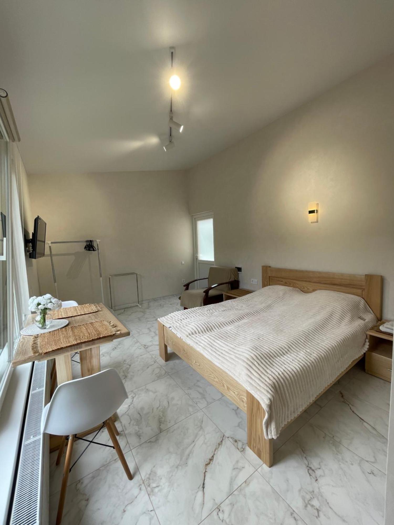 Hotel У Оксани à Solochyn Extérieur photo